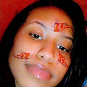 Meet your Posher, Makayla